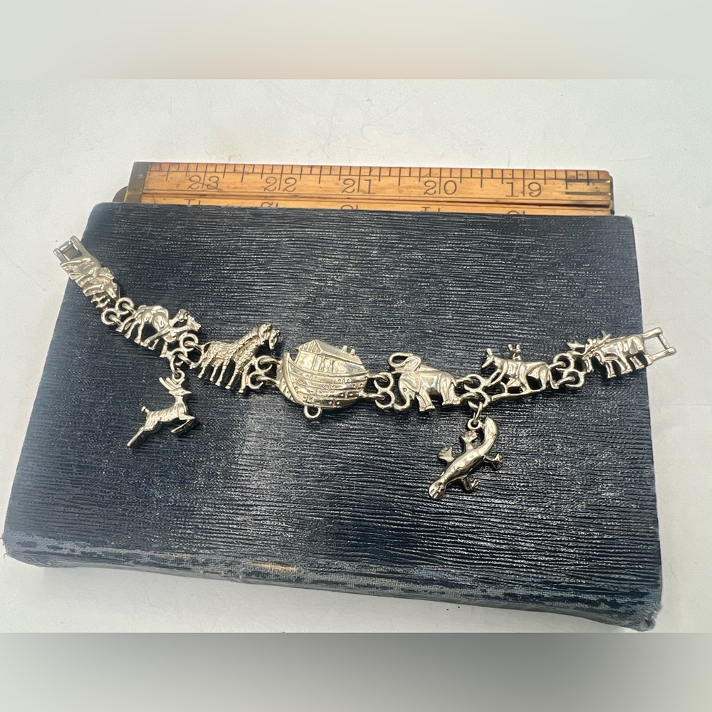 Noah’s ark charm bracelet silver tone 7” - Picture 4 of 6